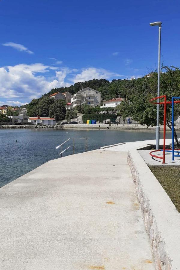 Apartments With A Parking Space Kampor, Rab - 5032 Dış mekan fotoğraf